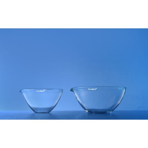 Evaporating Dishes Flat Bottom With Pour Out 80 X 45 MM